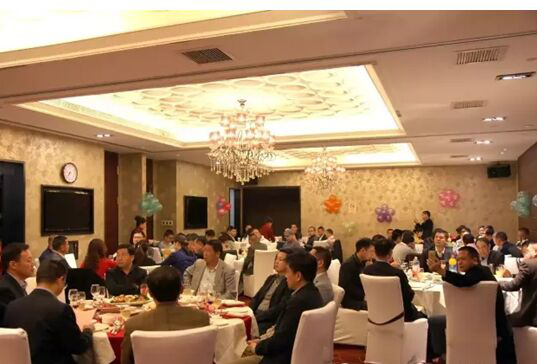 仟億達(831999)董事長鄭兩斌參加福建省非公有制經濟人士座談交流會 仟億達(831999)董事長鄭兩斌參加福建省非公有制經濟人士座談交流會