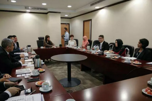 仟億達(dá)(831999)董事長(zhǎng)鄭兩斌赴馬來西亞與加坡考察 仟億達(dá)(831999)董事長(zhǎng)鄭兩斌赴馬來西亞與加坡考察