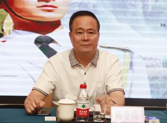 北京福建企業(yè)總商會黨委書記、會長陳春玖 北京福建企業(yè)總商會黨委書記、會長陳春玖